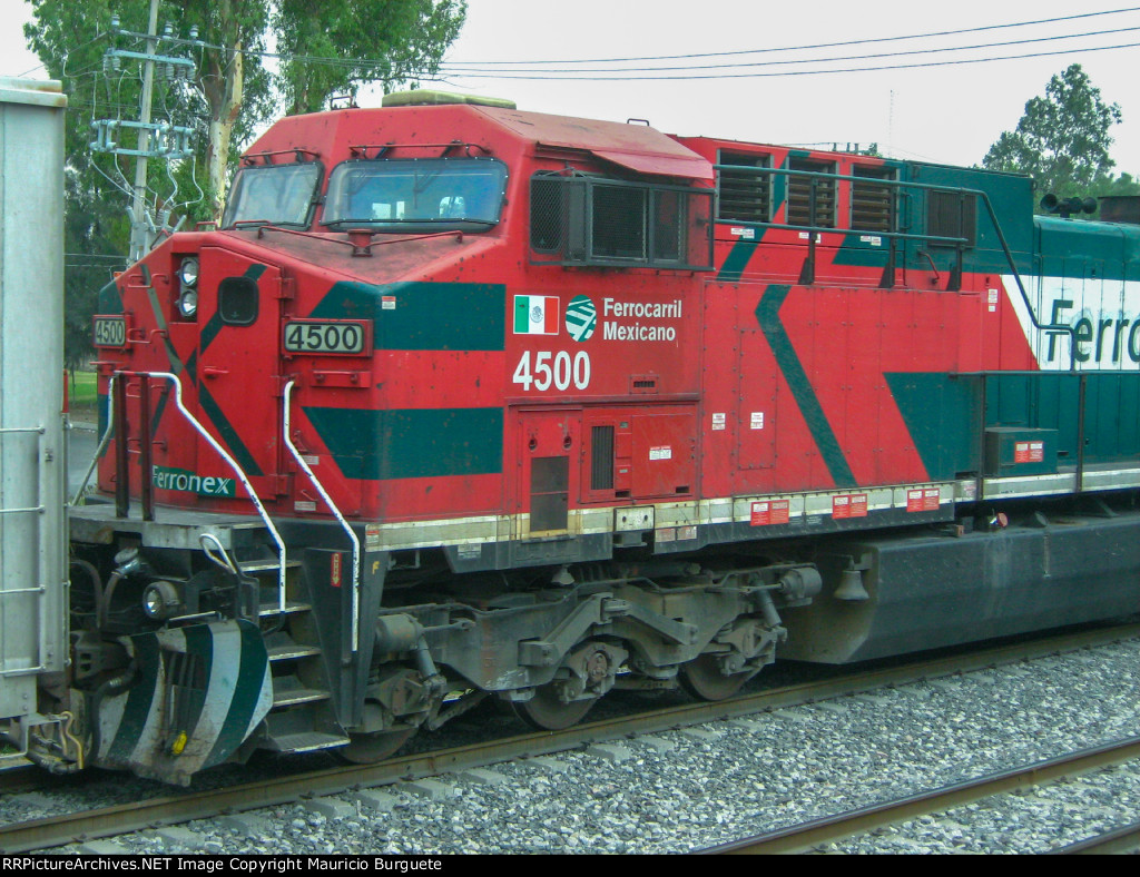 FXE AC4400 Locomotive 